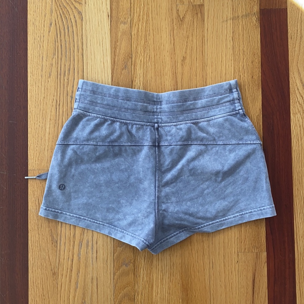 Lululemon Loop Back Shorts 2” - image 5